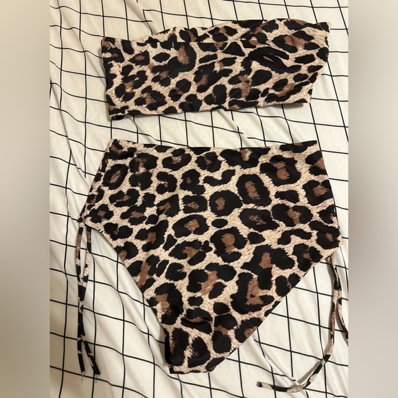 SHEIN High-Waist Lace-Up Bandeau Bikini in Leopard Print, Size S - Picture 3 of 4
